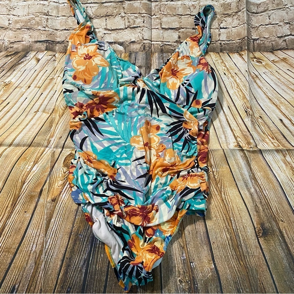 Croft & Barrow Orange Blue Lightly Padded Swimsuit